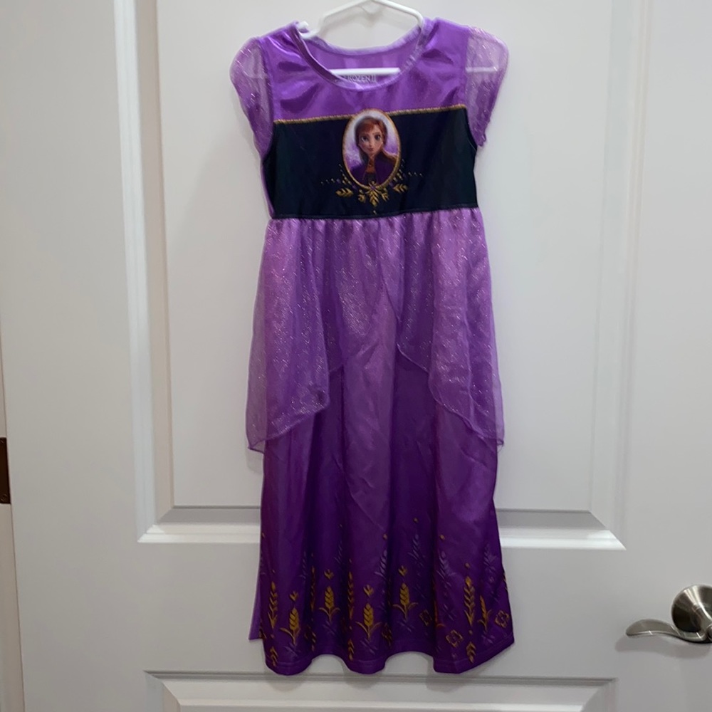 Frozen nightgown or play dress